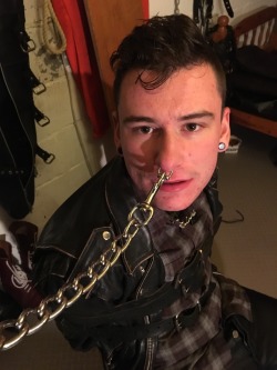 ajsmutt: jamesbondagesx:  Repeat repeat offender restrained for punishment haircut, locked in headcage, leash attached to pig ring, stripped to rubber and forced to lick my boots  Good job Sir! 