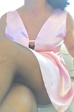 sohard69pink:  Somebody scored herself a new slutty little cocktail dress. Thank goodness for Amazon! Somebody else has scored himself a private Skype show 💕