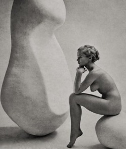 hoodoothatvoodoo:  Zoltan Glass ‘Nude Study’ 1950s 