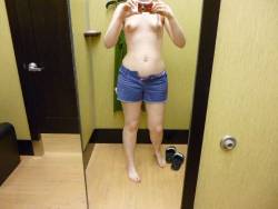 changingroomselfshots:  Want more?