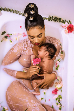 black-women-beauty:  Milk Bath Maternity Shoot :) Photographer: Rosella Joseph (https://www.instagram.com/rosellajosephfilm_photo/)