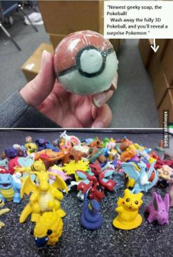 somanywoopers:  yveltal:  Giving all of the dirty ass niggas a reason to take a bath.  omg 