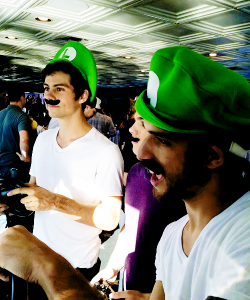 dylans-obrien-deactivated201408:  Dylan O’brien and Tyler Posey at the SDCC 2014 
