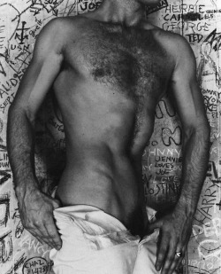 joeinct:Nude Torso (Robert L. Schafer), Photo by George Platt Lynes, c. 1954