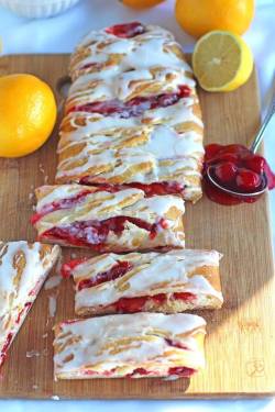 foodffs: Lemon Cherry Cheese Danish Recipe Recipe:  http://peasandpeonies.com/2017/02/cherry-cheese-danish-recipe-puff-pastry/ Really nice recipes. Every hour. Show me what you cooked! 