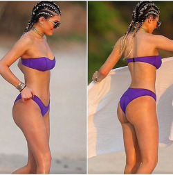 Kylie jenner bikini