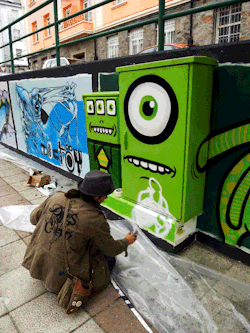 asylum-art:  Animated Streetart GIFs by A. L. Crego Artist tumblr | Facebook | on Giphy Fantastic project by the Spanish photographer and motion designer AL Crego , the variety Street artwork and murals, which run everywhere so his path, photographed