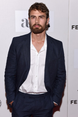 giveme-givenchy:   Theo James attends the premiere of “Franny” during the 2015 Tribeca Film  Festival at BMCC Tribeca PAC on April 17, 2015 in New York City.