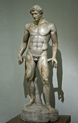 hadrian6:  The Gladiator Farnese.  The Roman copy of 190-199. n. e. Greek original of approx. 460 BC.  marble. Naples, National Archaeological Museum.                  http://hadrian6.tumblr.com