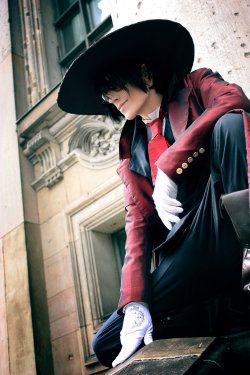 darkdrifter318:  Awesome cosplay pt. 2 Alucard (Hellsing), Borderlands, Alice the Madness Returns, Bioshock, Wii Fit Trainer, Pyramid Head (Silent Hill), Elizabeth, The 3rd Birthday, Roller-coaster Tycoon, Pit (Kid Icarus).