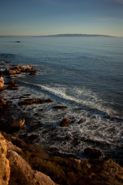survivingwanderlust:  Avila Cliffs at sunset, 2013  Check out my travel blog, Surviving Wanderlust, which features images from all of my travels both locally and around the world. Thanks for the continued support!