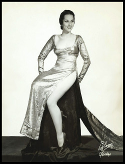 Ada LeonardAda was the child of an actor Father and dancer Mother.. She learned to play both the cello and the piano, but never worked as a musician.  Instead, she began her career in showbiz, as a Burlesque dancer.. But gained her largest fame by leading