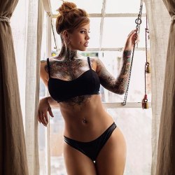missappropriate25:  tattedbeautues:    Madelyn Lance    Beautiful body 