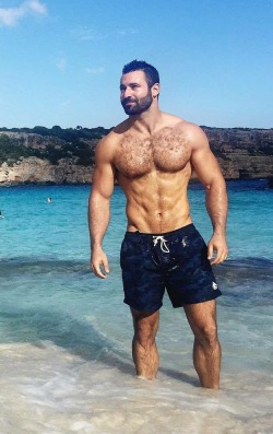 stratisxx:  There’s always so much Greek men hotness on the Greek Islands…summer after summer… Guaranteed.. . 