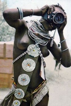  &ldquo;Say cheese ..&rdquo;. Turkana girl || Scanned postcard; published by Frank Ltd, Mombasa 