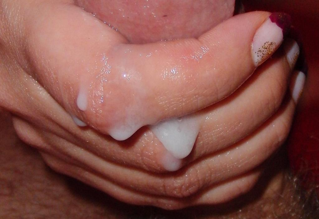 Gf playing with my dick homemade fuck