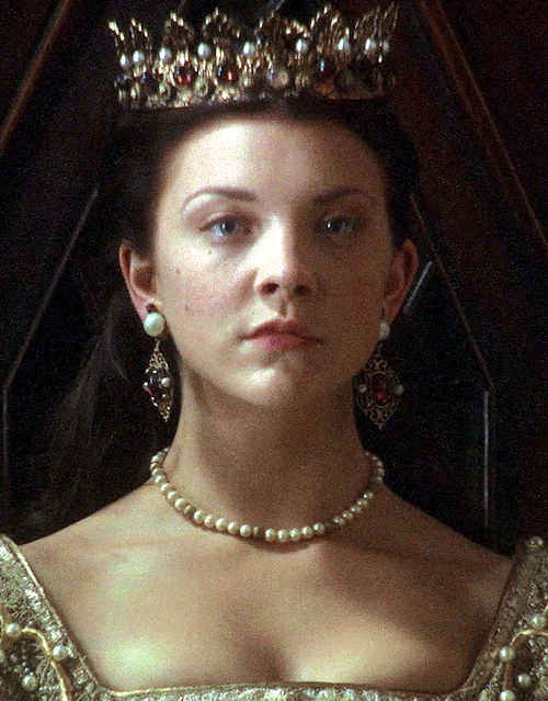 anneboleynqueen:  Natalie Dormer as Anne Boleynin The Tudors (2007-2010)