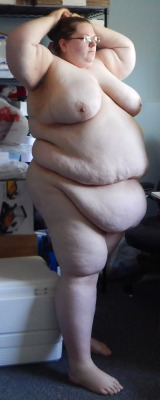 bbwbellies:  biggirlloverforever:  fatturnip:  A very unflattering full body shot, but I’m sure someone will enjoy it. :)  Fuck yeah, you look ado fucking hot   Love that belly!! And such glorious boobs too!