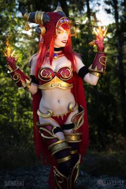 cosplayblog:  Alexstrasza from World of Warcraft   Cosplayer: Tine Marie Riis [FB | SE]  Photographer: Danarki [WW | TW | FB | IN]  Edit: Jellycide   