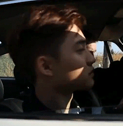 kyungception:  are those lips even legal? 