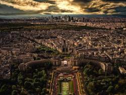 stunningpicture:  Paris from the Eiffel Tower 