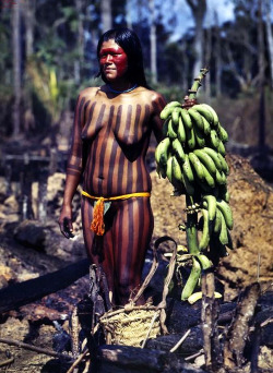 the-seraphic-book-of-eloy:  Kayapo Woman, BrazilPhotography: Rodrigo Petrella