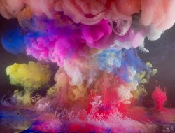 asylum-art:  Kim Keever - David B. Smith Gallery A NASA Engineer Turned Artist Whose Canvas Is a Huge Fish Tank Artist Kim Keever is like a hydroponic Jackson Pollock. Instead of a canvas, though, he drizzles paint into a 200-gallon fishtank. Keever is