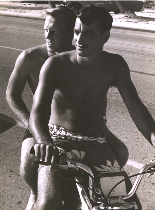 newloverofbeauty:  George Daniell:  Key West  (1978)