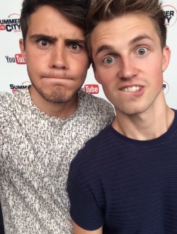zalfien:  Why is alfie so perfect in here even tho is doing that “ugly” face 