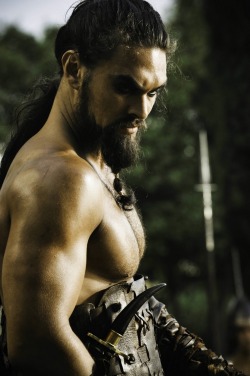 thekeyofjaye:  Khal Drogo is my Spirit Animal Husbandry. 