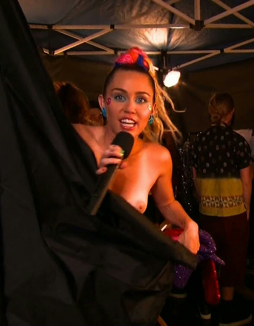 Miley cyrus nipple slips