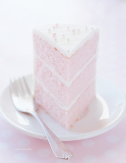 mochi-bunnies:  pink almond party cake ✿ 