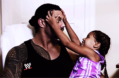 nicolecolacesarchive-deactivate:  Roman Reigns + Behind the scenes of the ‘Fatherhood’ commercial. 