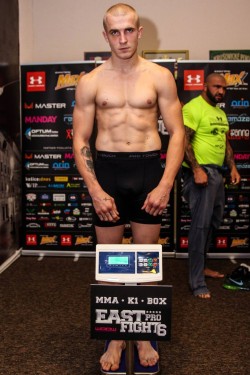 slovak-boys:  Shirtless Slovak fighter Mário on weigh scale