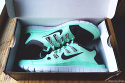 restless-dreamers-wander:  0beysydney:  New running shoes (:   Fucking perfection