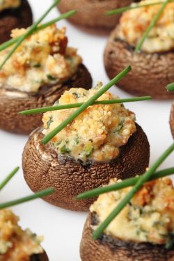 foodiebliss:  Mouth-Watering Stuffed MushroomsSource: Kitch Me   Where food lovers unite.    