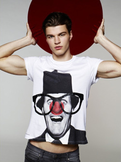 strangeforeignbeauty:  Arran Sly for Comic Relief 2013 by Photographer Helena Christensen [ fave models | 1000  notes | facebook | twitter ] 