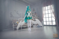 vandych:  Hi pals!Here you are first testing photos my version of Soraka Star Guardian =).Take a look how light and air photos have turned out!In a few days you will get the photo set. My cosplay progress here https://www.patreon.com/vandych