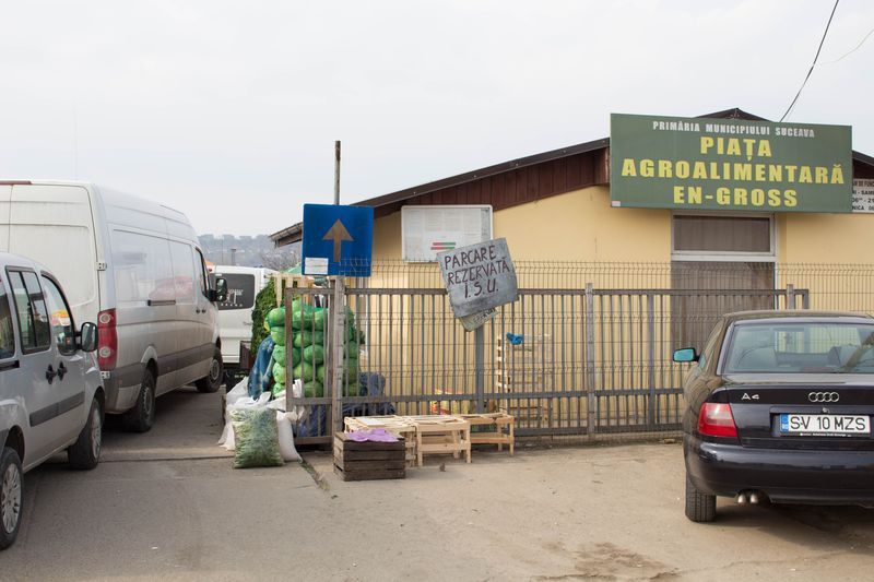La Suceava se poate amenaja o nouă piaţă angro, deservită de o parcare pentru tiruri