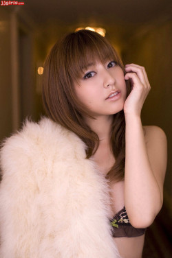 yumi&ndash;sugimoto:  Japanese Beauties # 11 画像 杉本有美 Gallery # 3 http://www.japanesebeauties.net/japanese/yumi-sugimoto/3/yumi-sugimoto-11.jpg