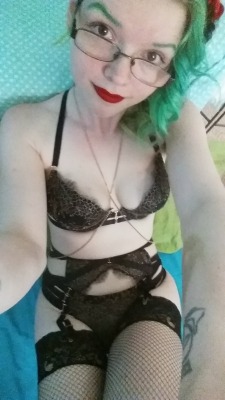 babesaurusrex:    Find my porn here:  AmatuerPorn  ~ Clips4Sale ~ ManyVids ~ GodsGirls  My Snapchat is a ุ Giftrocket/Amazon Giftcard to DatKitteh69@gmail.com 