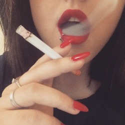 Smoking_Girls