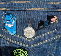 snaggle-teeth: Loving these Samurai Jack pins by pineastwood ! Check em out!  I want the Ashi pin &lt;3
