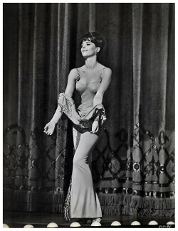 Natalie Wood portrays Gypsy Rose Lee in the 1962 film: “Gypsy“ ..