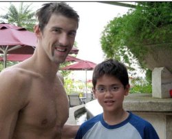 thechanelmuse:  Singapore swimmer Joseph Schooling beats his idol Michael Phelps in Rio Olympics 100m butterfly final Eight years ago, a 13-year-old swimmer from Singapore got to meet his idol, Michael Phelps. Today Joseph Schooling defeated the greatest