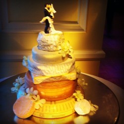 wildcraic:  WEDDING CAKE MADE OUT OF CHEESE WHEELS v IMPORTANT 