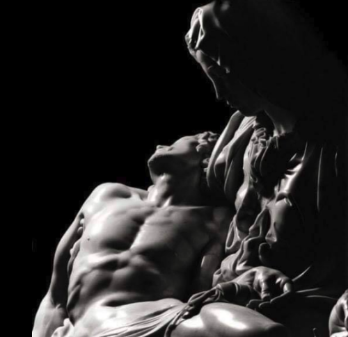 alanspazzaliartist: Lights and shadows caress Michelangelo’s “Pietà” ..Photography by Aurelio Amendola