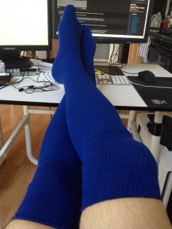 so i got some blue socks~~  may take some better pics later when no roomies are around haha