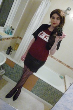 lucy-cd:  Favourite  Here is my favourite (slightly gothic) outfit, hope you like &lt;3
