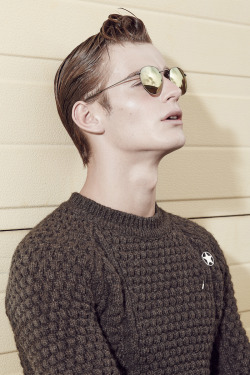 iolsi:  homme—models:  Ben Allen Photographed by Brendan Freeman for Flaunt Magazine